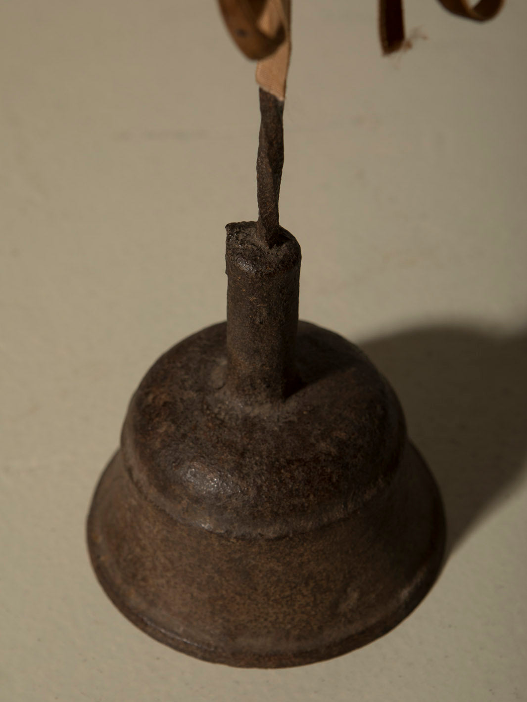 Candelabro Bell de hierro forjado