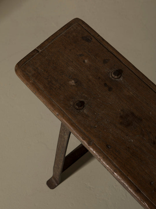 Banco Kumtha de olmo