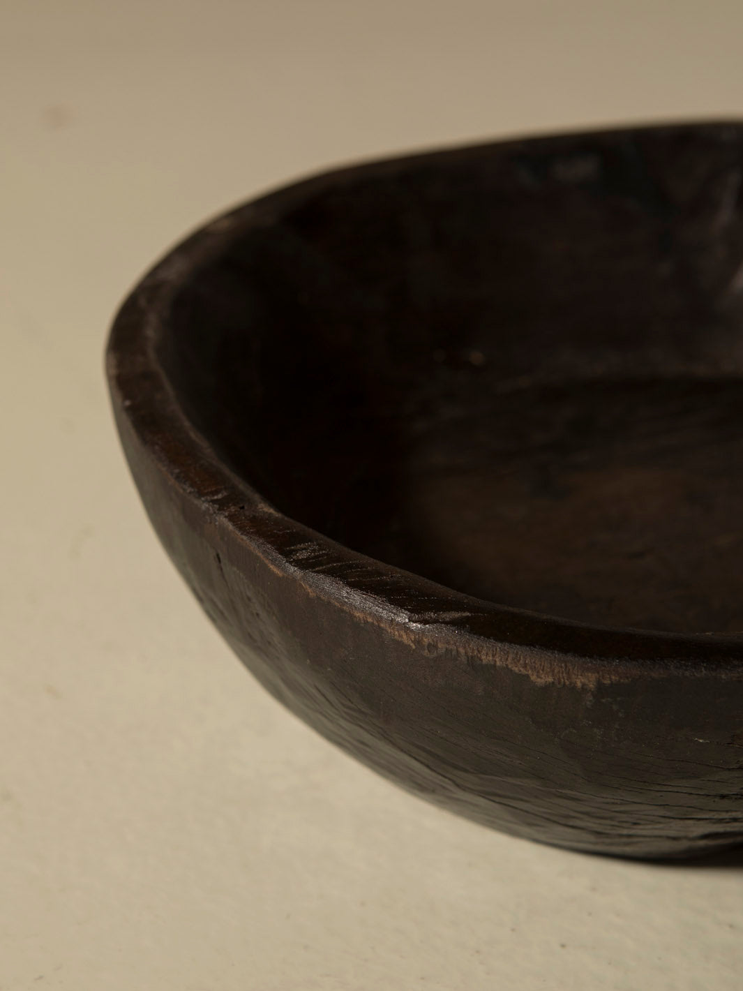 Recovered black bowl