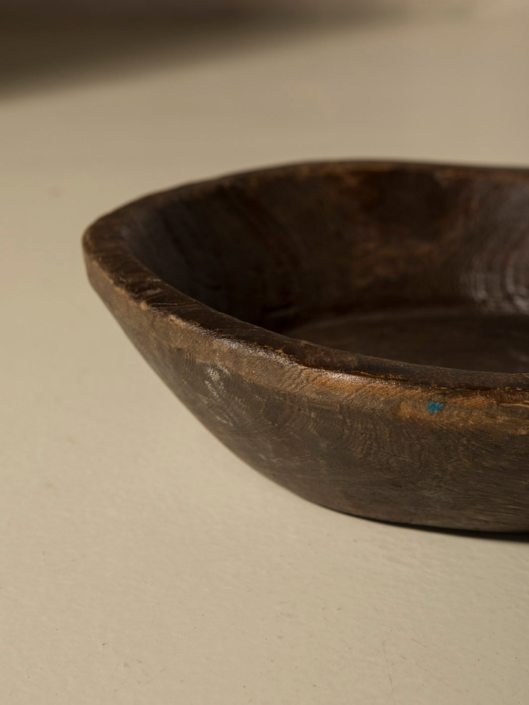 Recovered black bowl