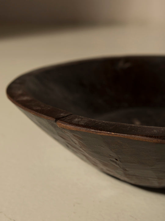 Recovered black bowl