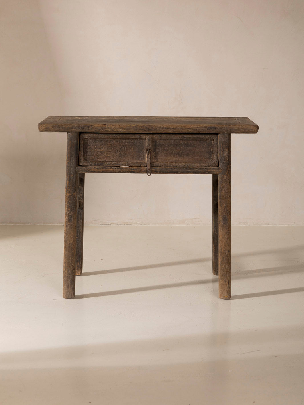Pequeña consola de olmo 104x45x85cm