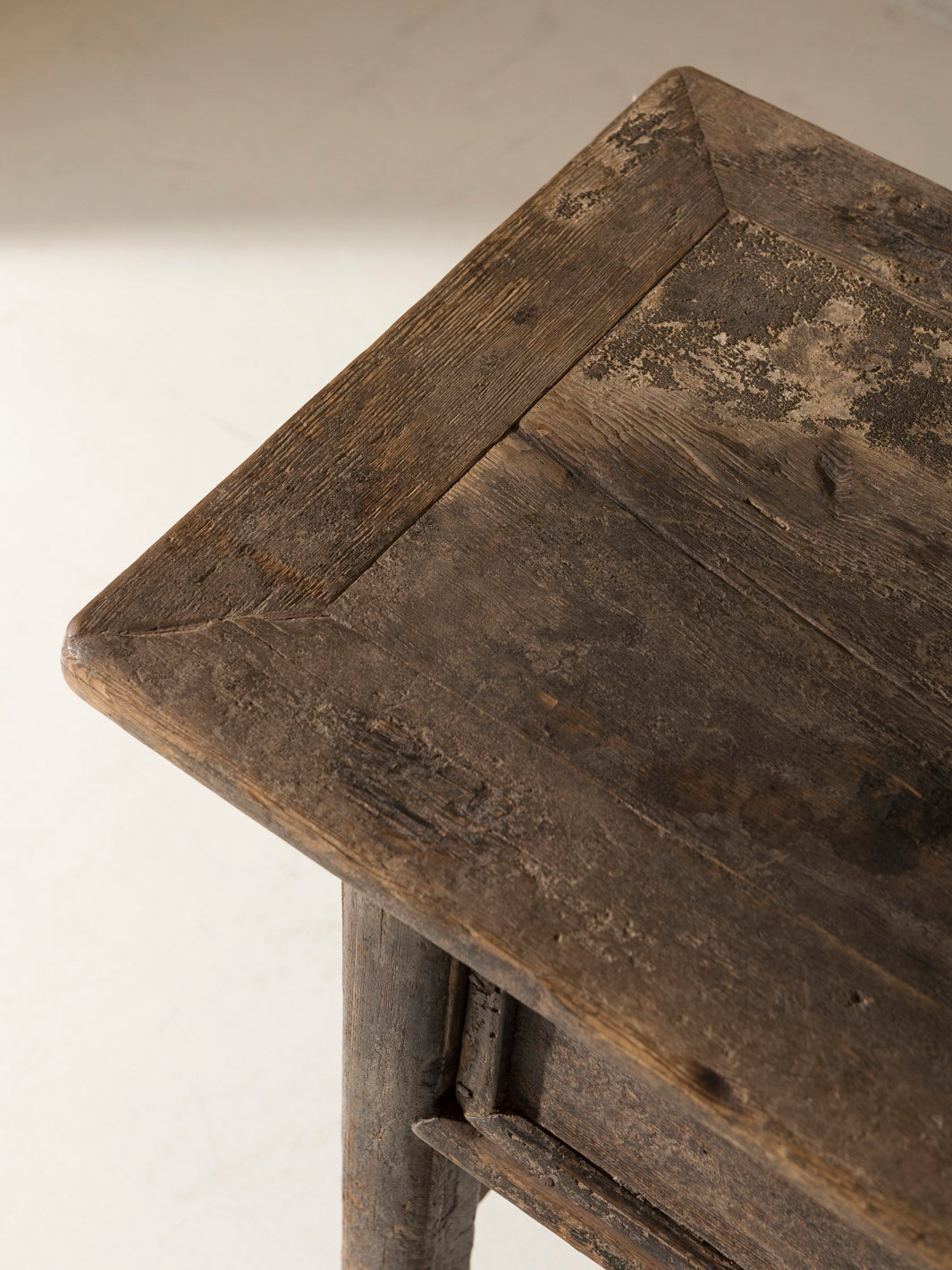 Pequeña consola de olmo 104x45x85cm