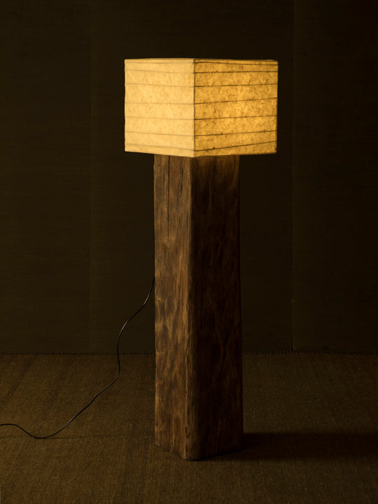 Wabi V Floor Lamp