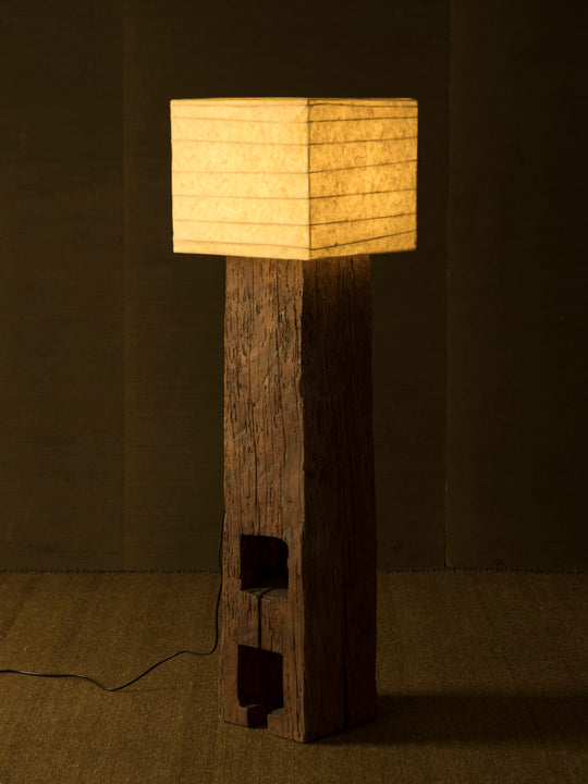 Wabi IX Floor Lamp