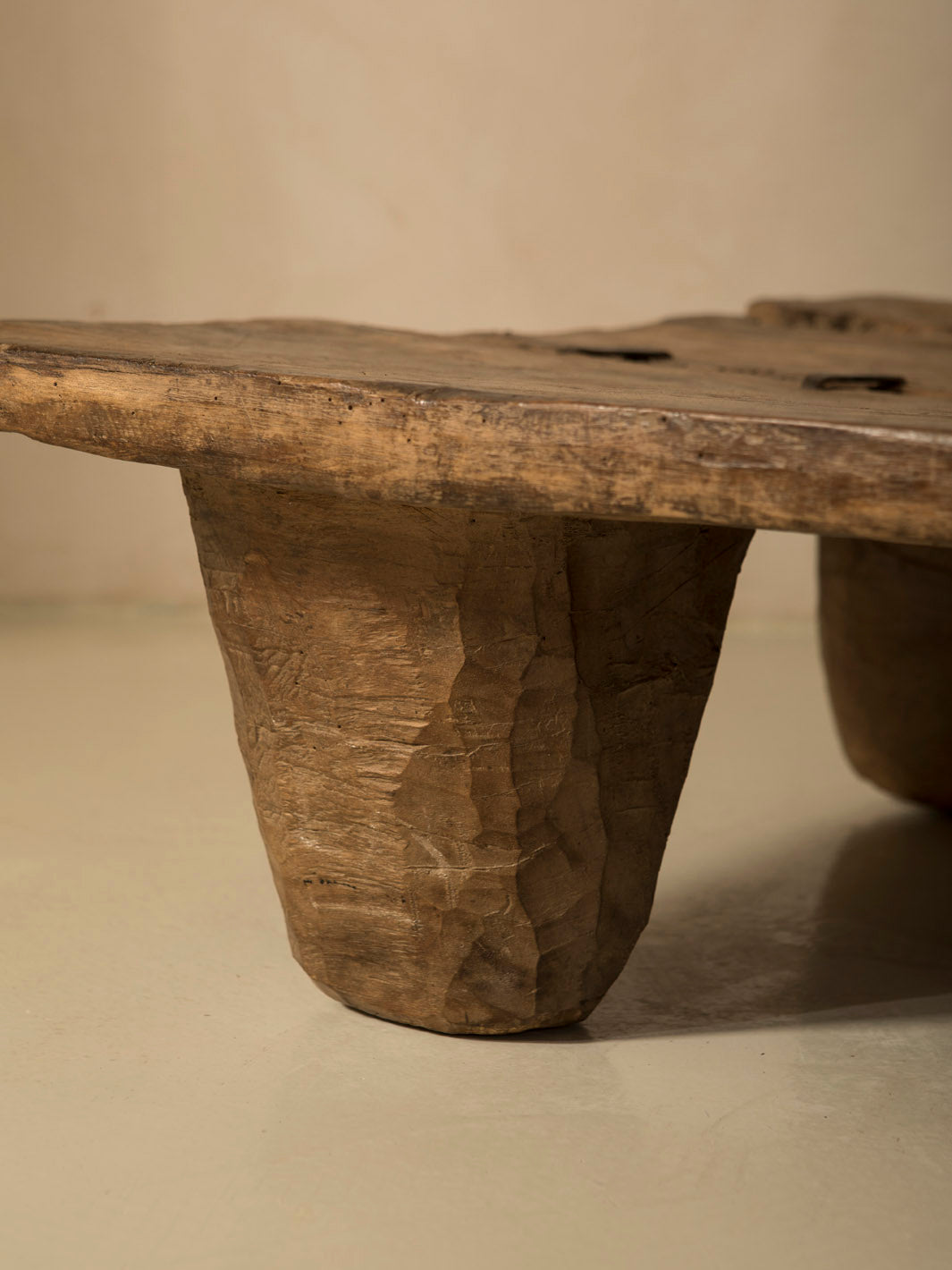 Mesa Naga VI 198x84x23cm.