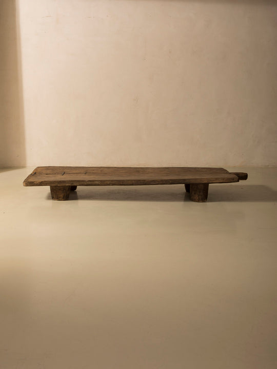 Mesa Naga XV 211x63x23cm.