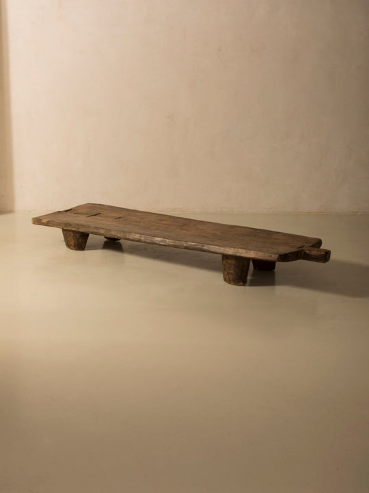 Mesa Naga XV 211x63x23cm.