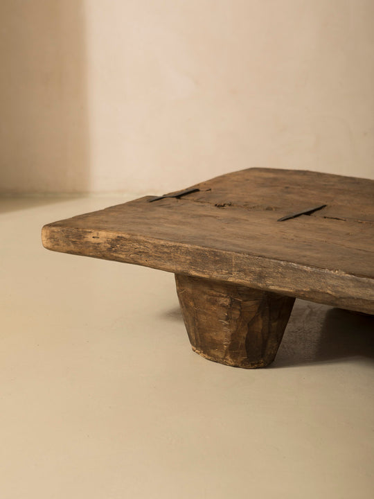 Mesa Naga XV 211x63x23cm.