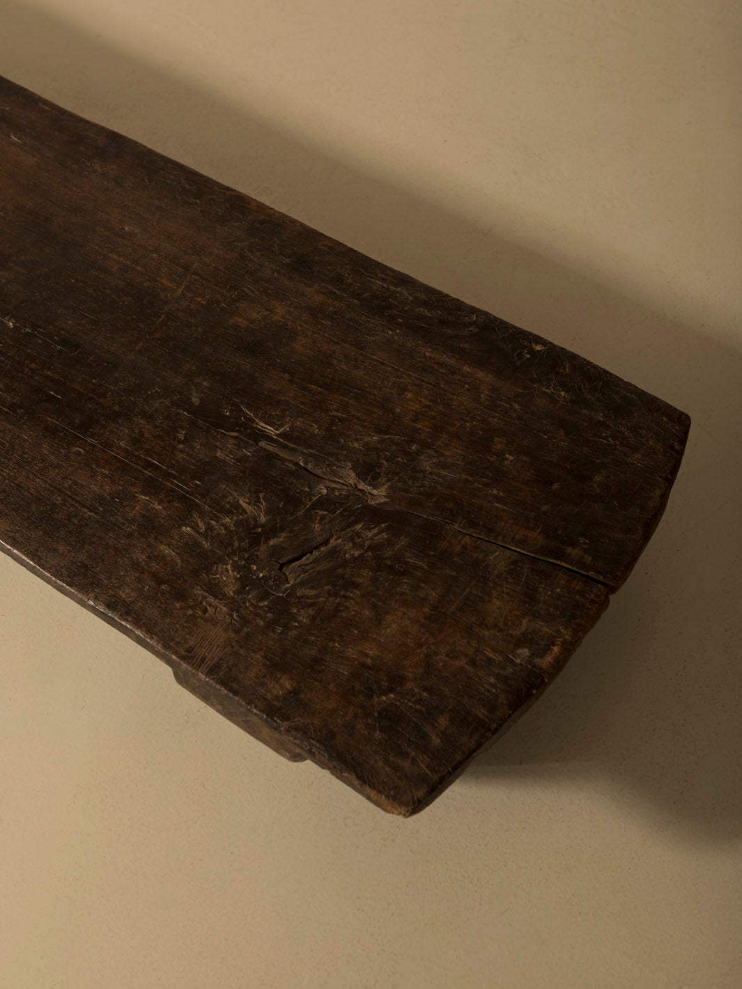 Mesa Naga VII 196x51,5x19cm.