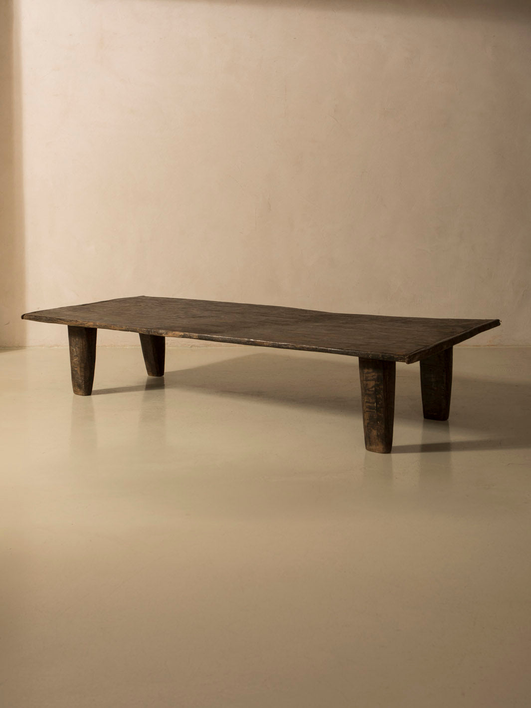 Mesa Naga V 206x90x41cm.