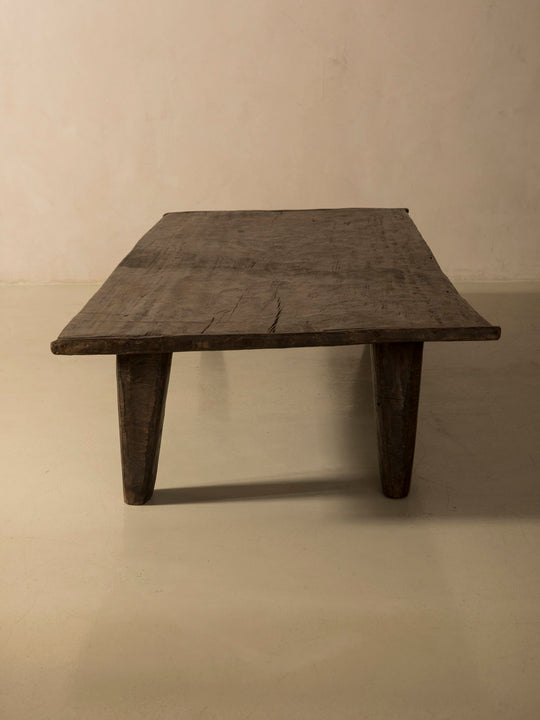 Mesa Naga V 206x90x41cm.