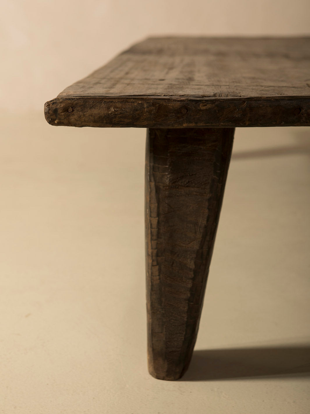 Mesa Naga V 206x90x41cm.