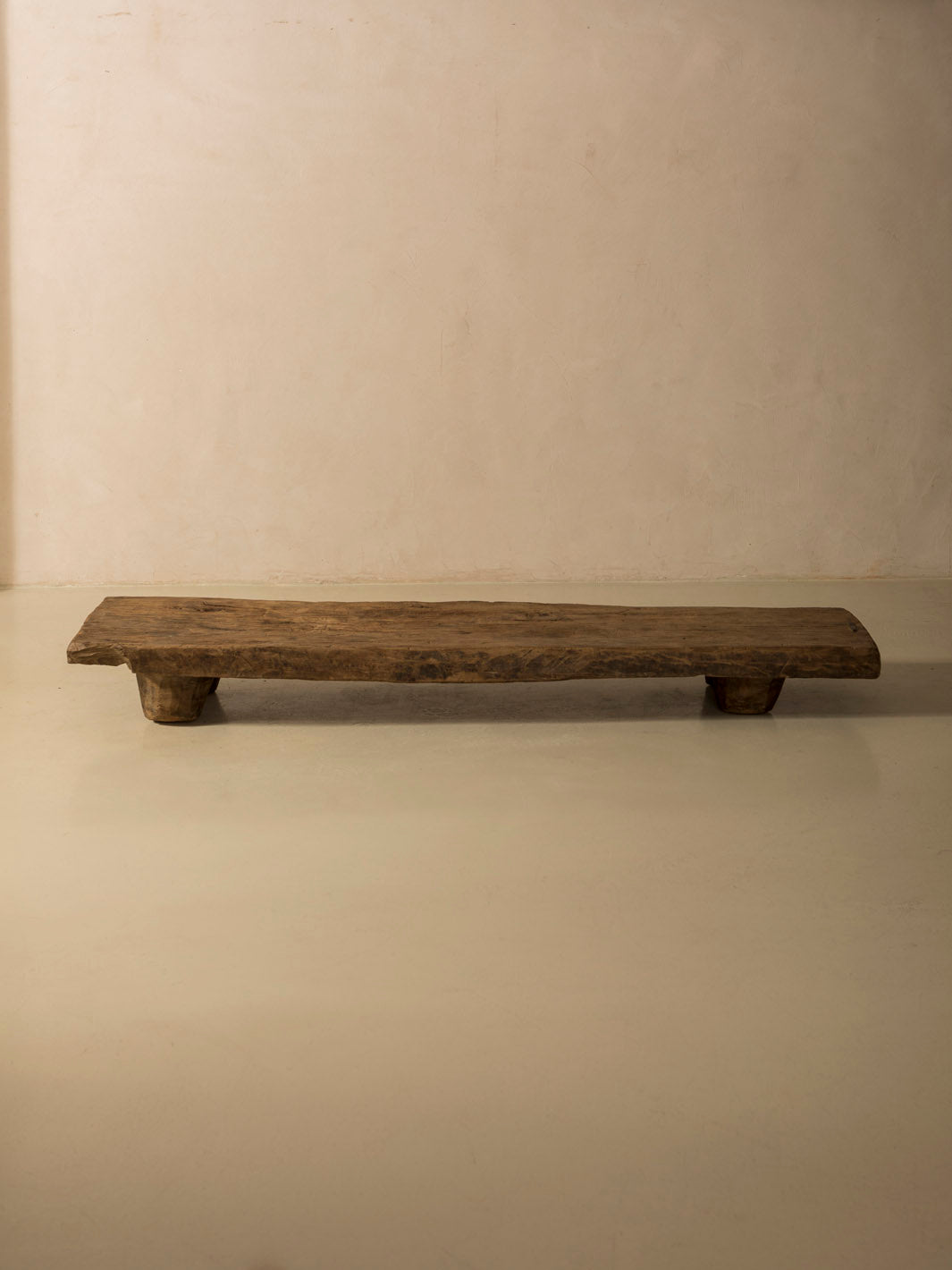 Mesa Naga XII 194x51x21,5cm.