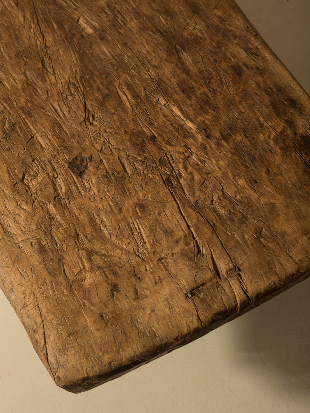 Mesa Naga XIII 179x55x25cm.