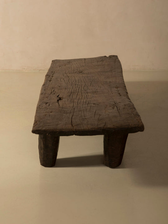 Mesa Naga XIV 196x53x32cm.