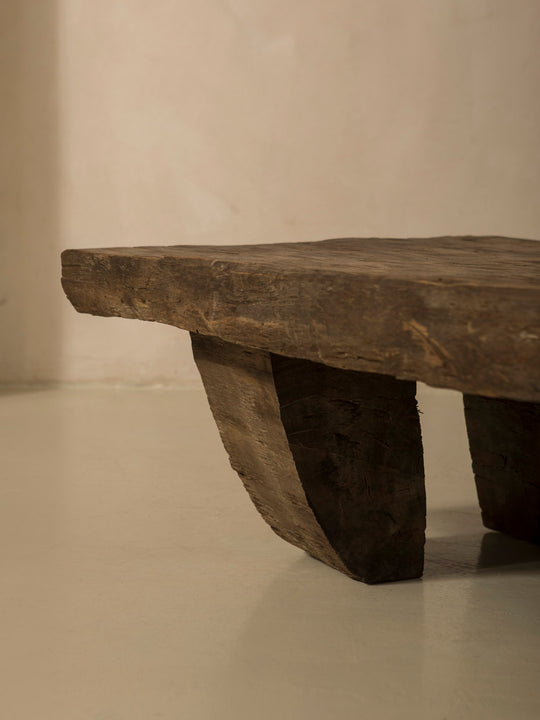 Mesa Naga XVI 189x71x33,5cm.