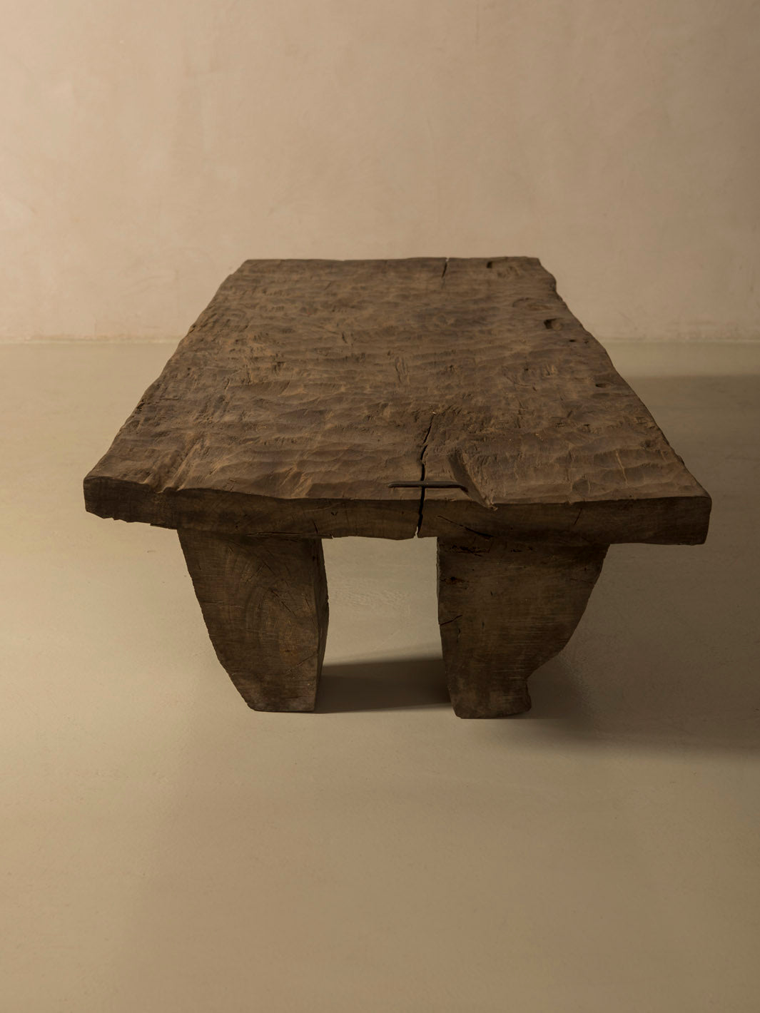 Mesa Naga XVI 189x71x33,5cm.