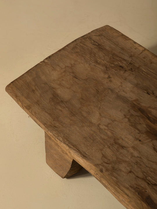 Mesa Naga XVII 213,5x59x26cm.