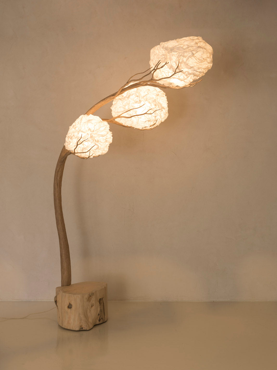 Cocoons tree floor lamp