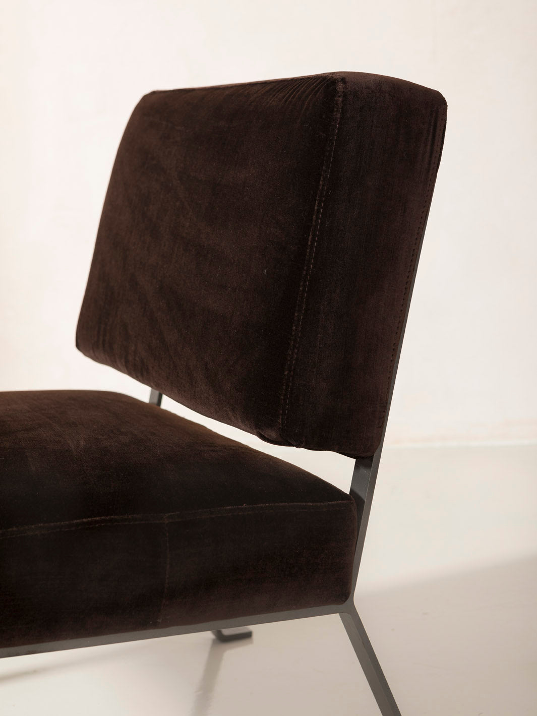 Italy armchair 70s chocolate
