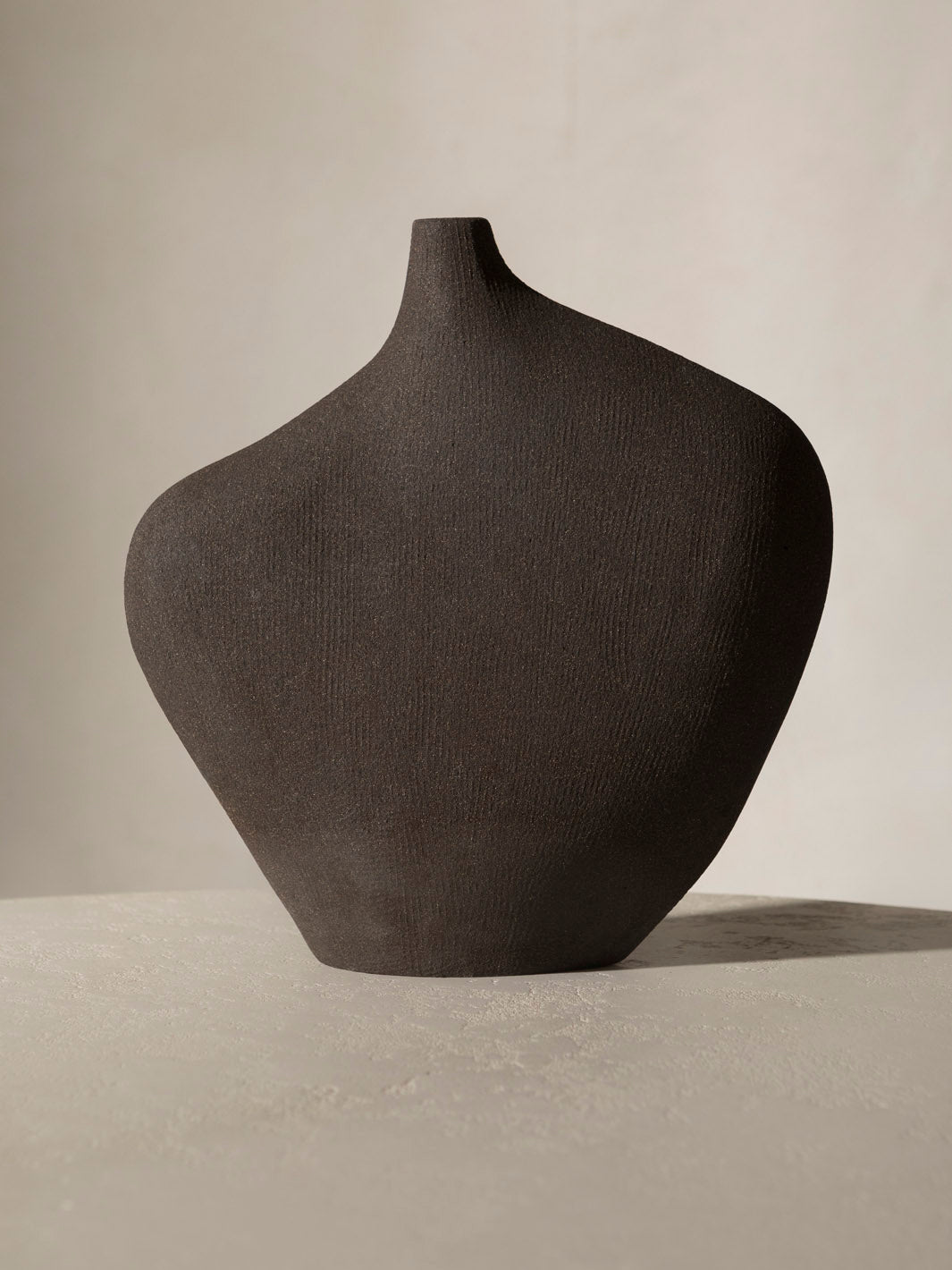 Raw black chamotte sandstone sculptures