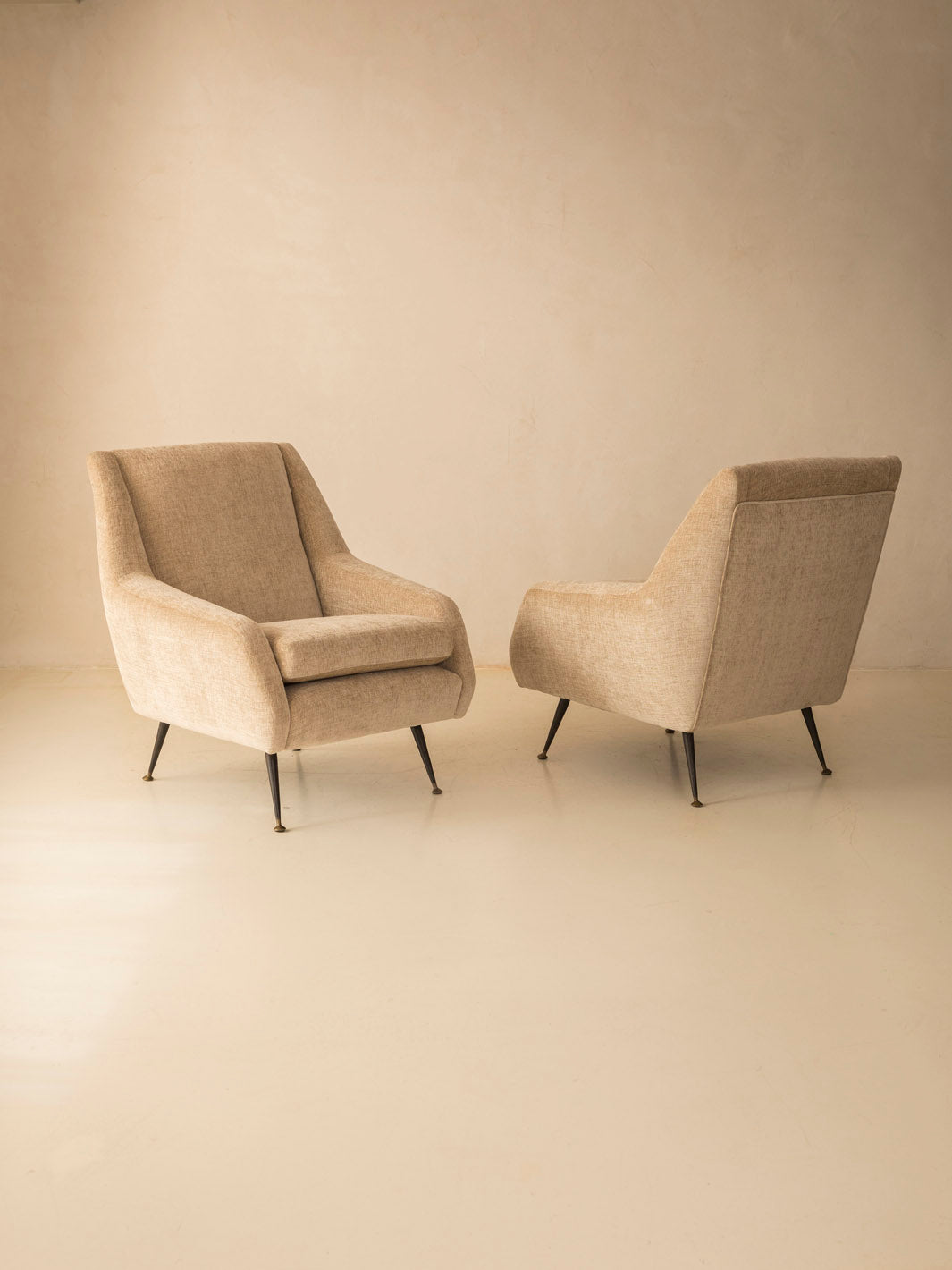 Pareja de butacas Midcentury italianas beige