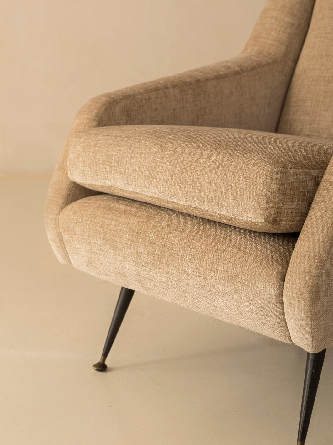 Pareja de butacas Midcentury italianas beige