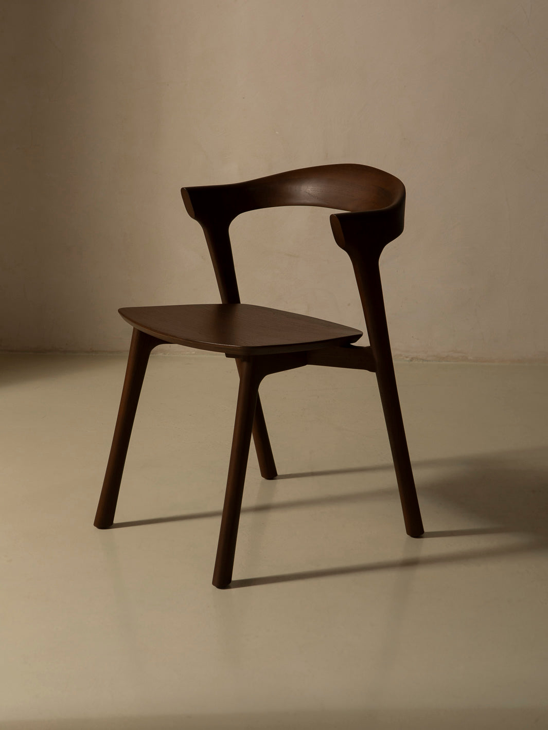 Silla Bok en teca marrón