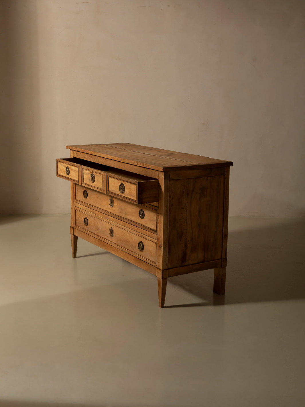 19th-century French chest of drawers