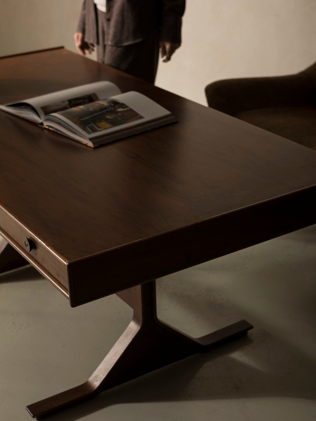 "530" Desk by Gianfranco Frattini for Bernini, 1960s