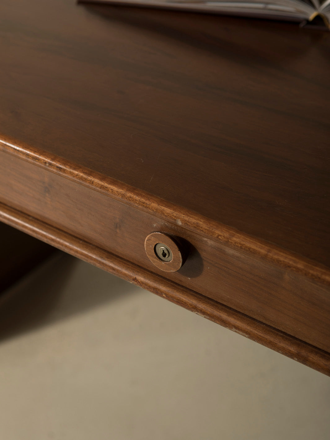 "530" Desk by Gianfranco Frattini for Bernini, 1960s