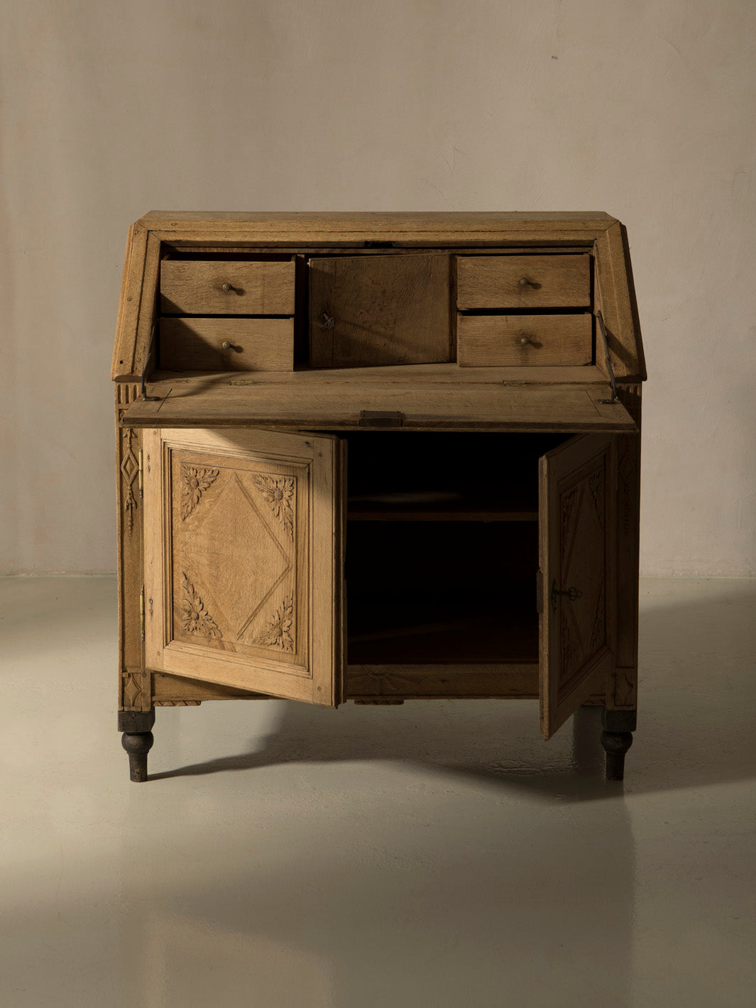 Cómoda escritorio Bélgica castaño XIX