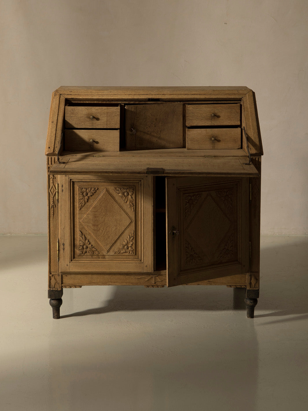 Cómoda escritorio Bélgica castaño XIX