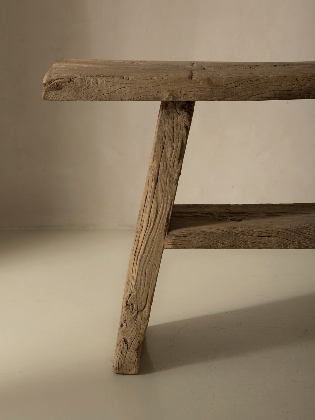 Elm Brut Console