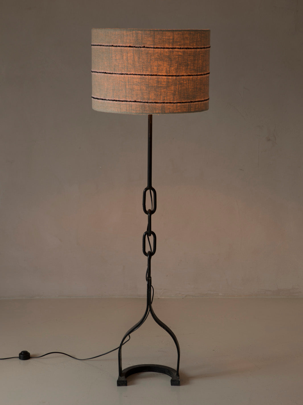 1950s floor lamp with Toulon chain