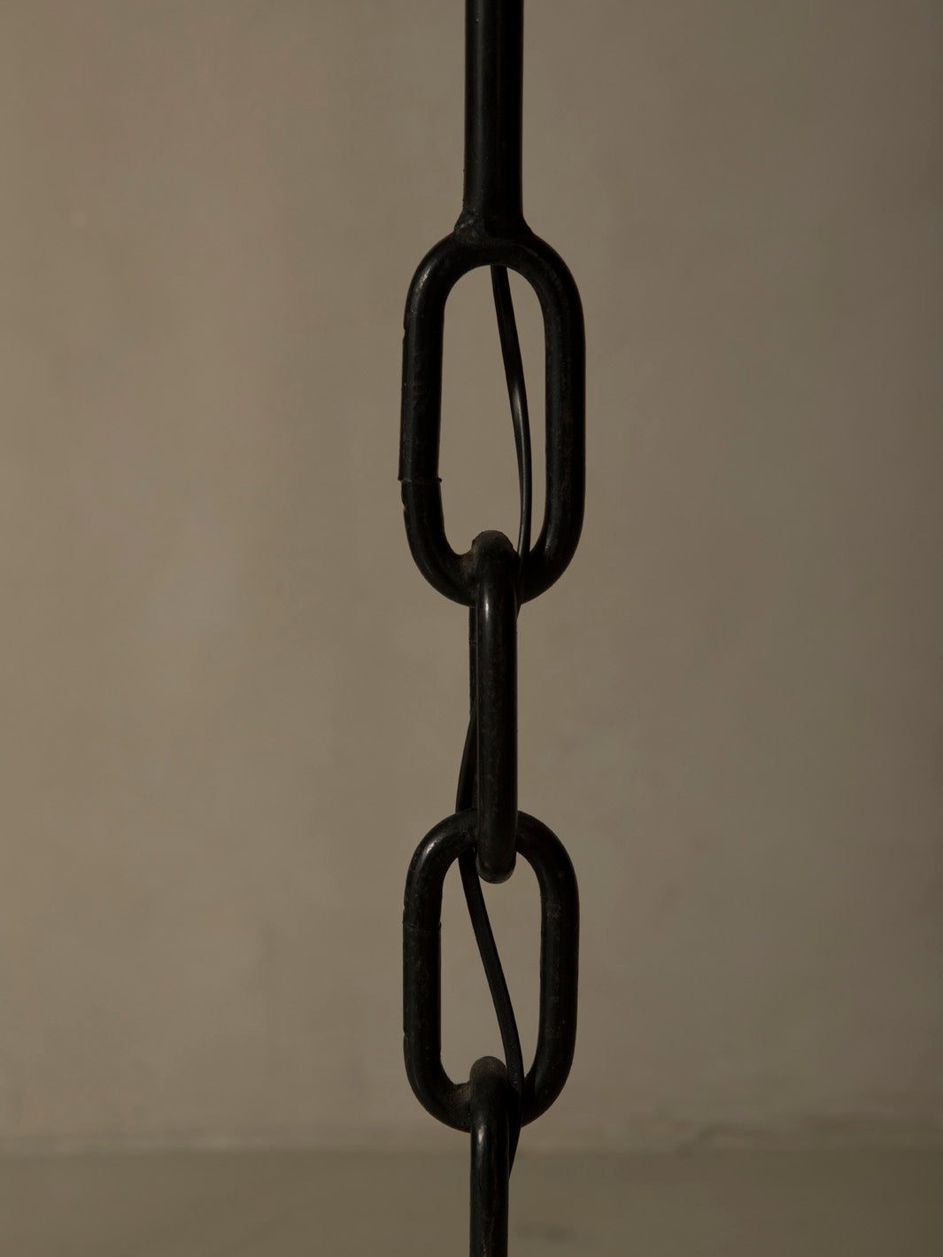 1950s floor lamp with Toulon chain