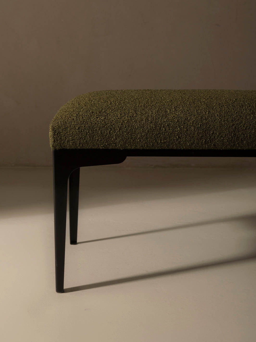 Banco Airy Olive