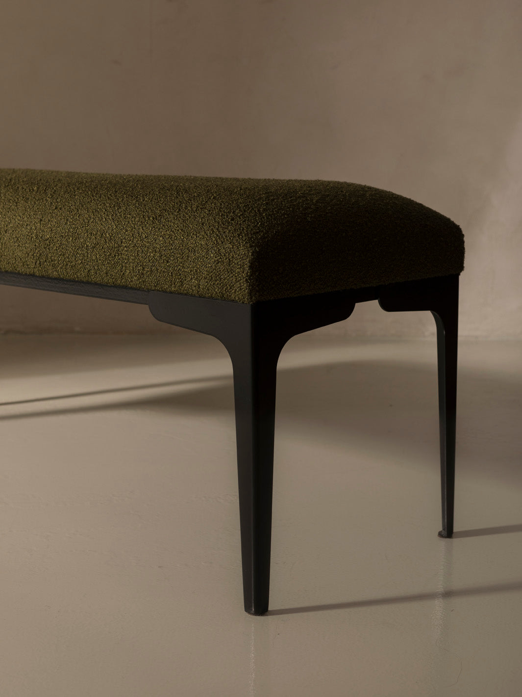 Banco Airy Olive