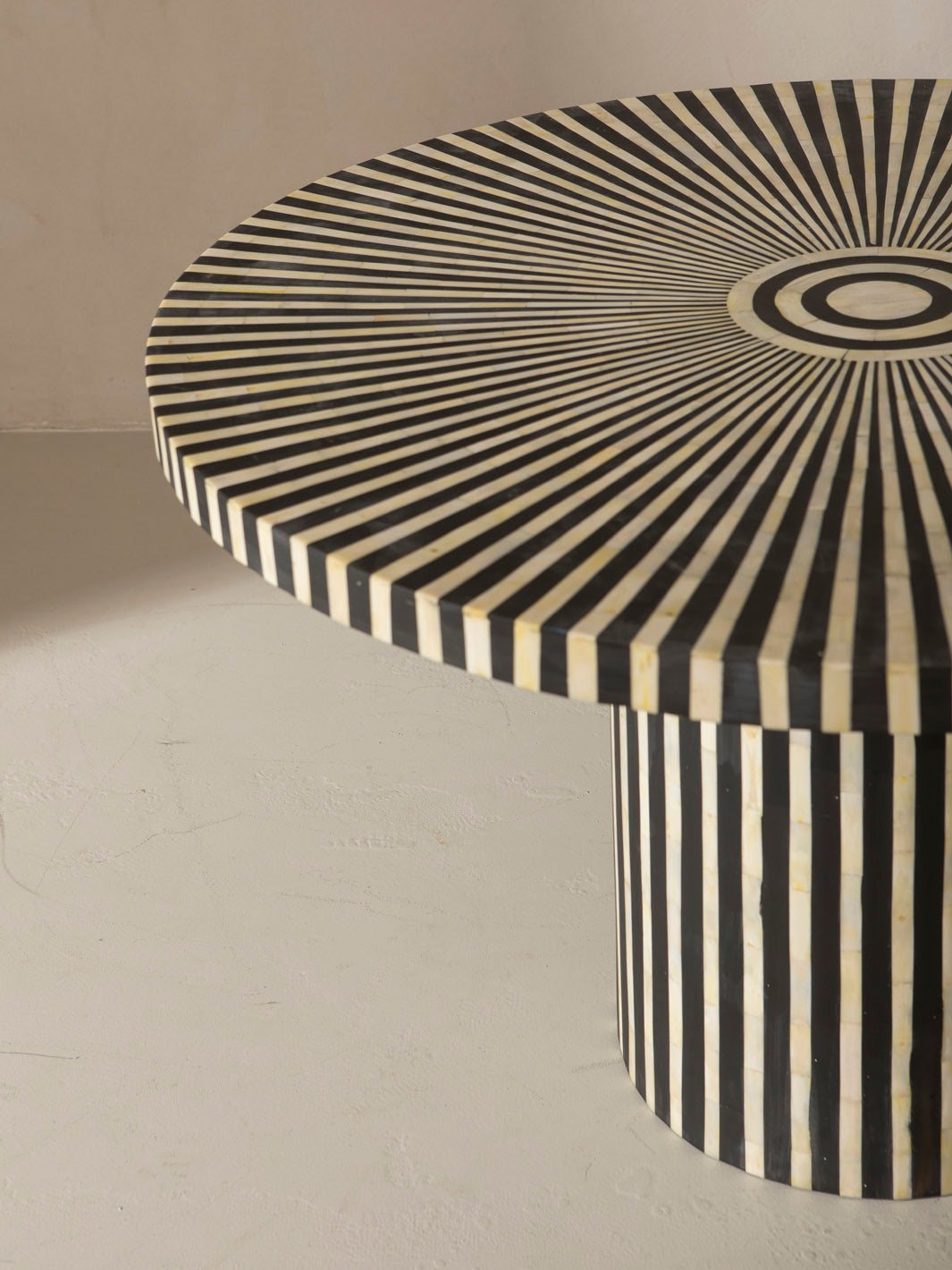 Africa marquetry table Ø100CM