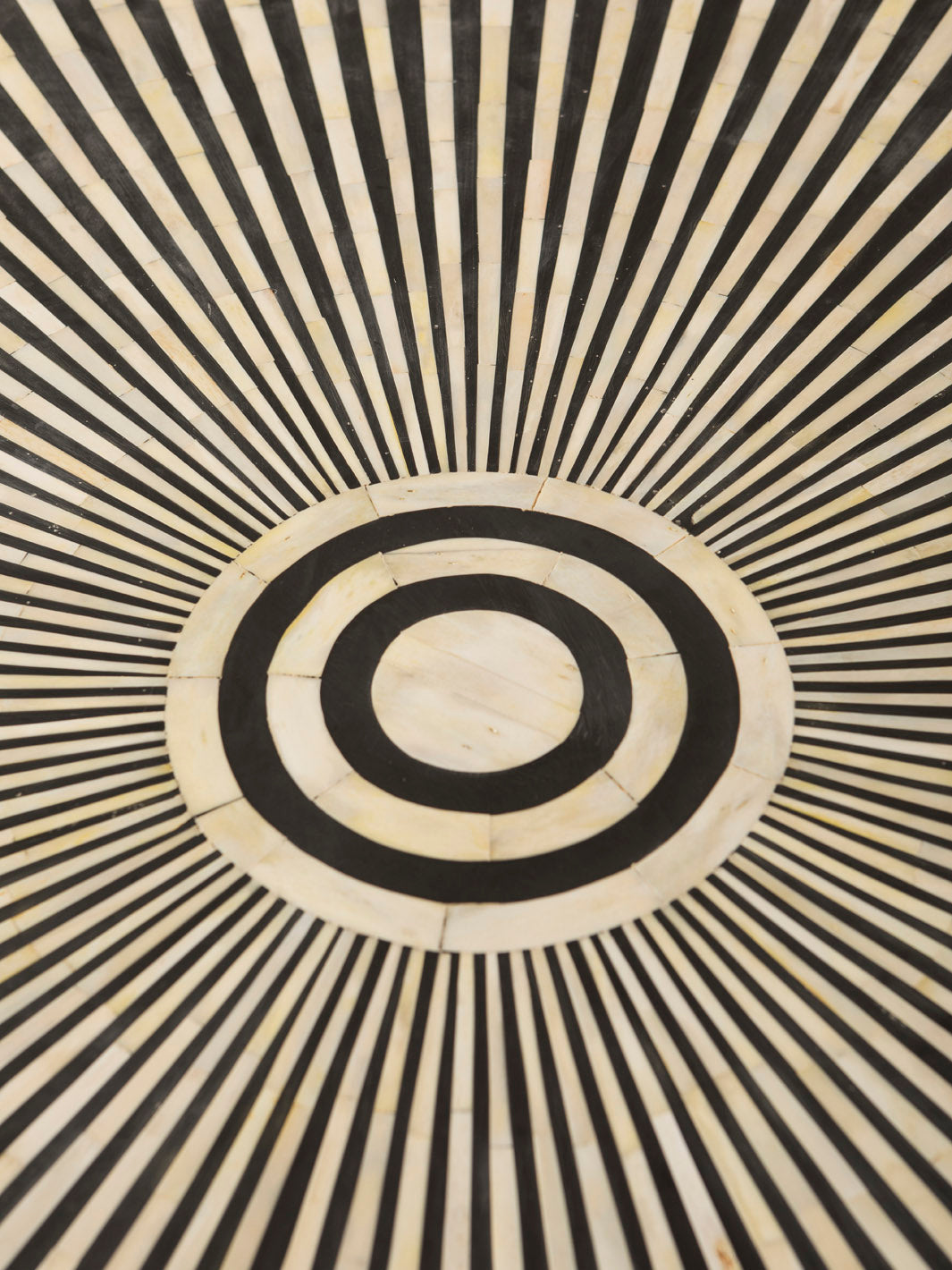 Africa marquetry table Ø100CM