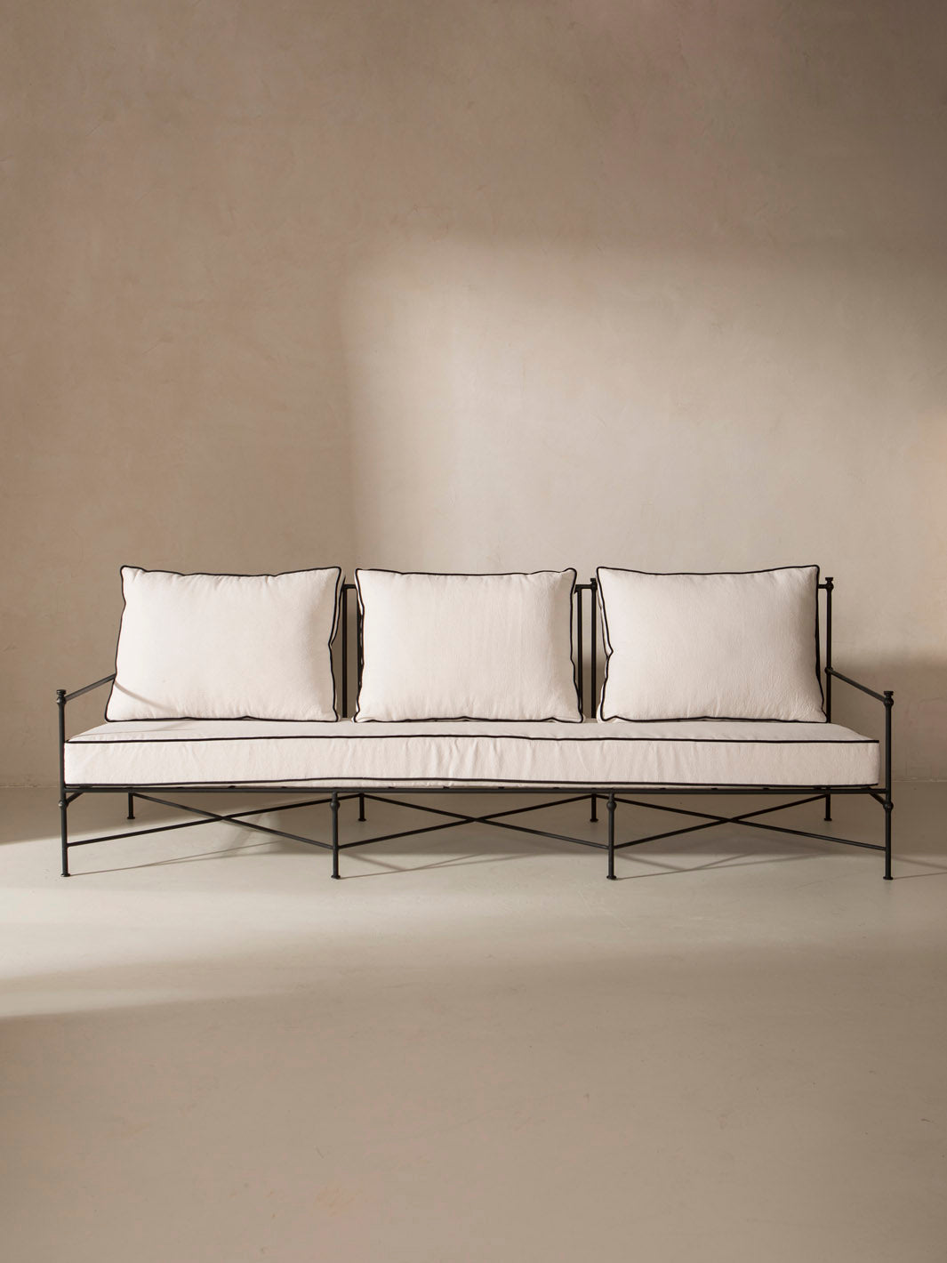 Medaillon wrought iron sofa 240cm