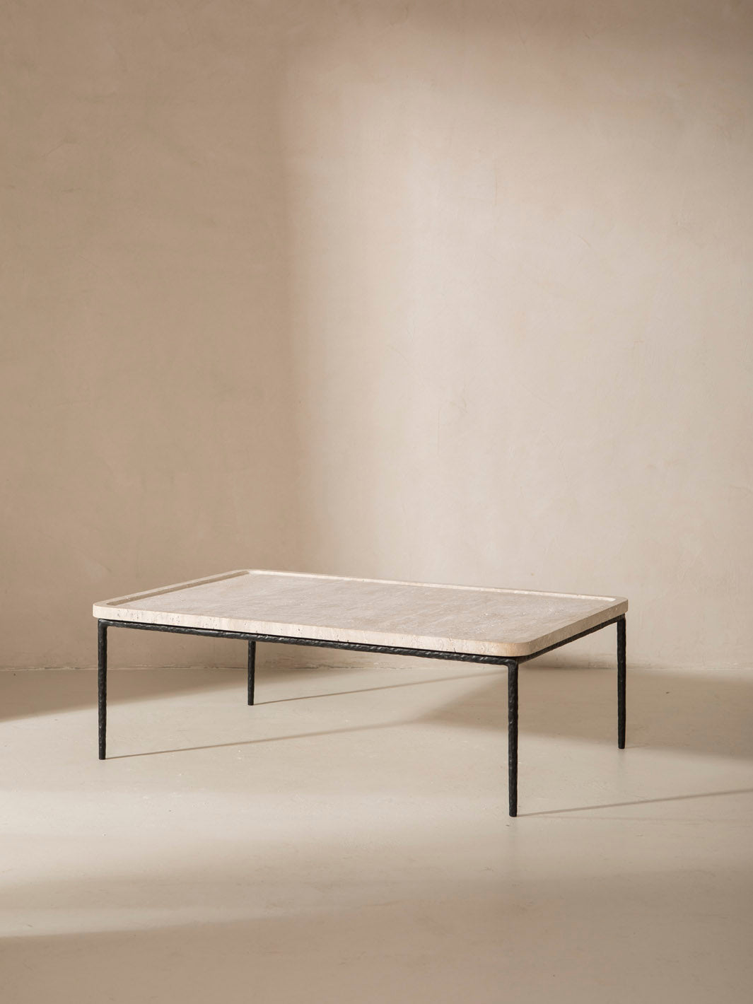 Arrow Gallon Martelé Table