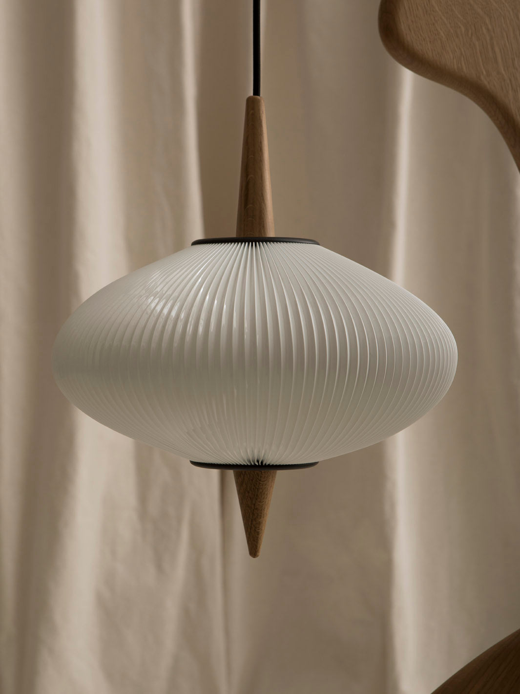 "Praying Mantis" Lamp #14.950 by Rispal Oak