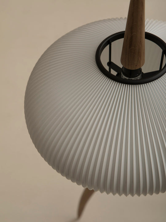 "Praying Mantis" Lamp #14.950 by Rispal Oak