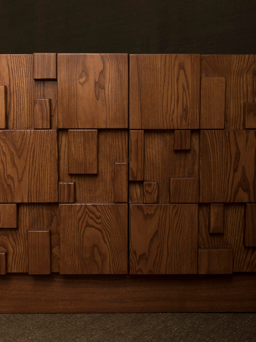 Aparador Italiano Fresno Brutalista