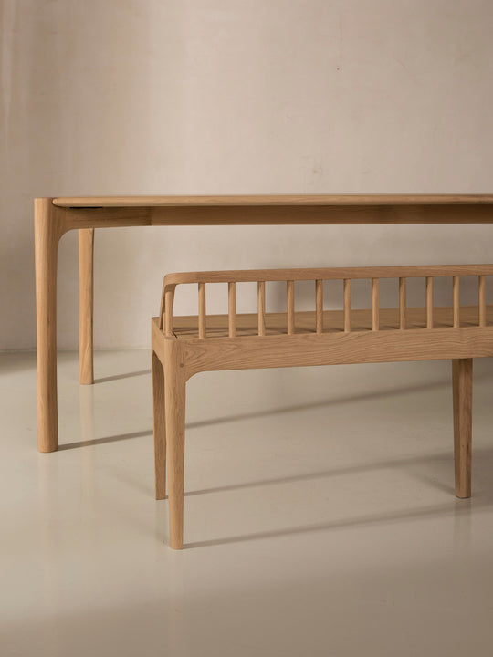 PI dining table