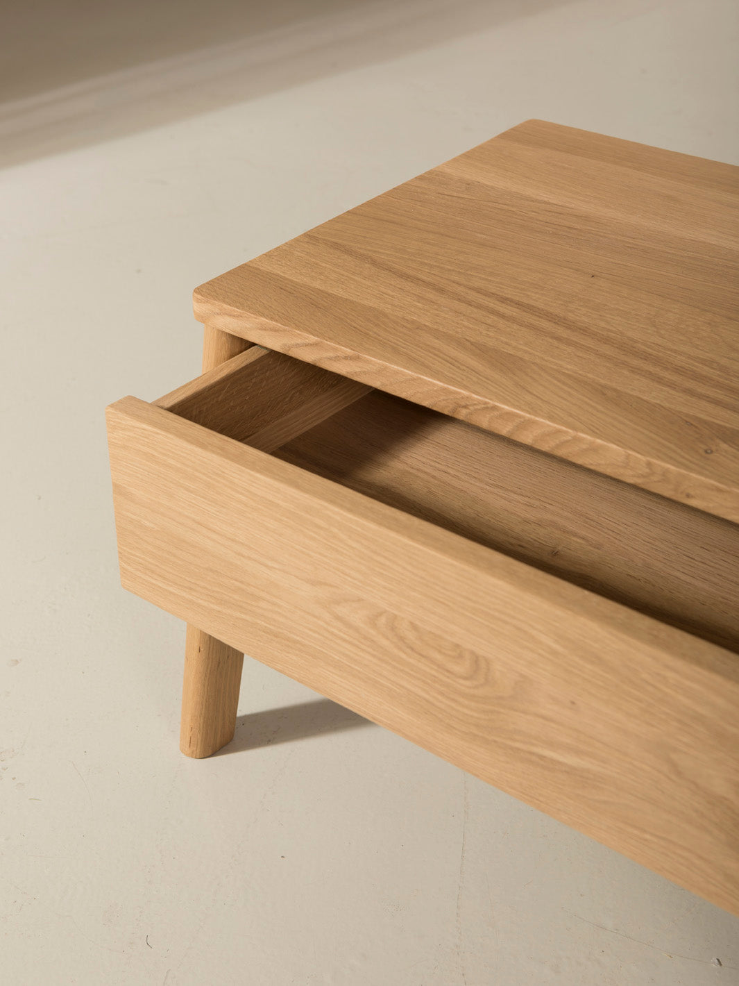 Air Oak nightstand