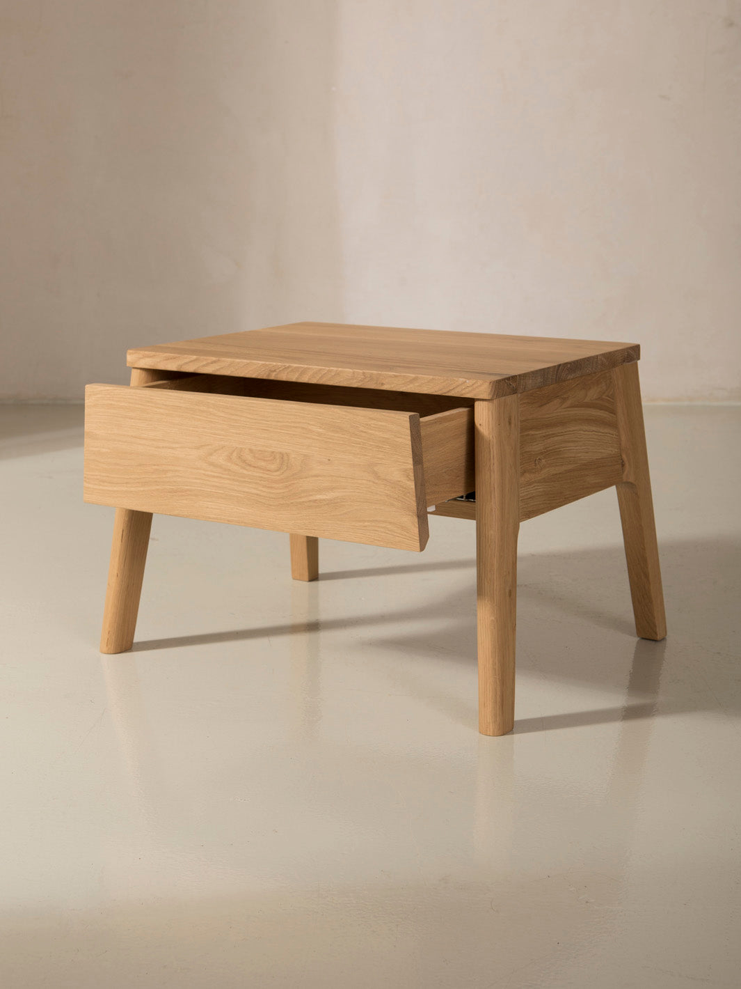 Air Oak nightstand