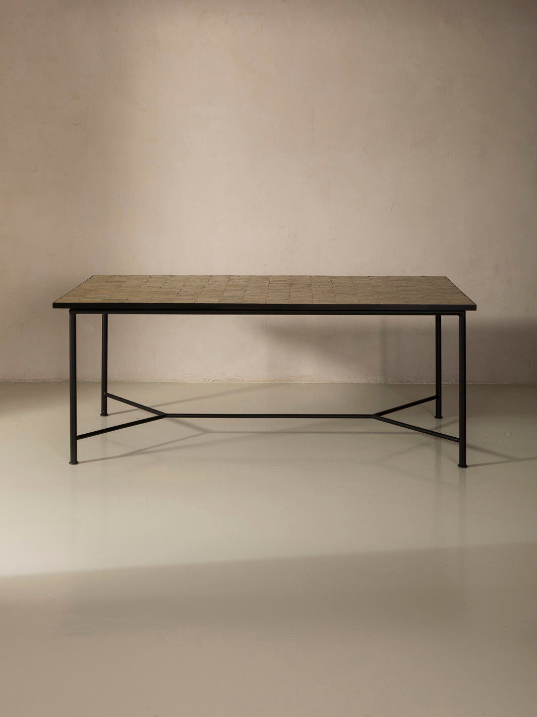 Mott Tamegroute Table